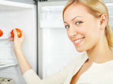 Убираем запах в холодильнике эффективными средствами