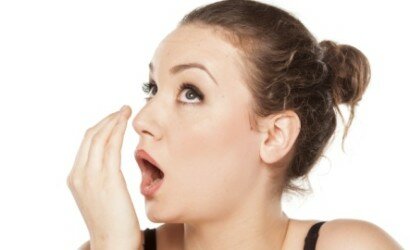 Как убрать плохой запах изо рта у ребенка и взрослого