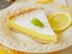 Готовим наивкуснейший лимонный пирог по простым рецептам